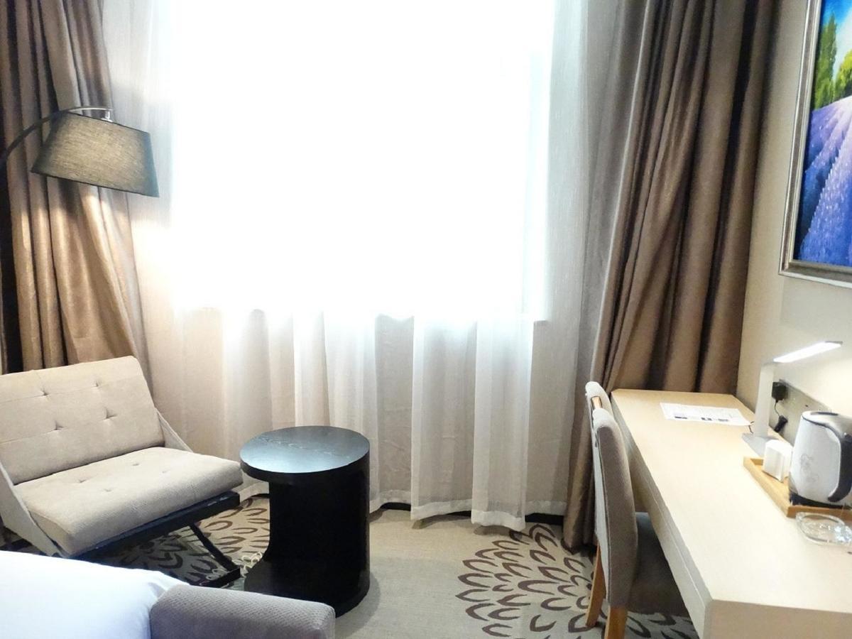 Lavande Hotel Shanghai Hongqiao Airport Wuzhong Road Kültér fotó